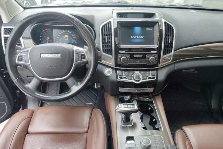 Used Haval H9 2017 2.0T Gasoline 4x4 Prestige Model 7 Seats
