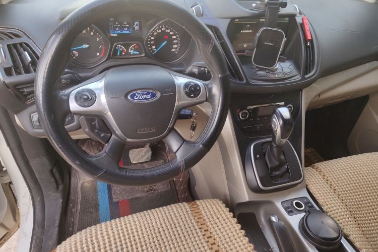 Used Ford Kuga 2013 2.0L GTDi Four-Wheel-Drive Elite Model Steering Wheel