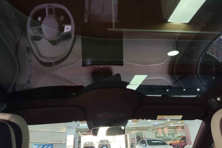 Used Xiaomi Auto YU7 2025 Ultra-Long Range All-Wheel Drive Pro Version
