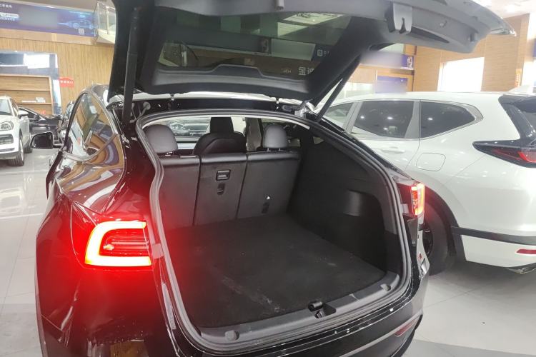 Used Tesla Model Y 2024 Rear-Wheel-Drive Version Trunk