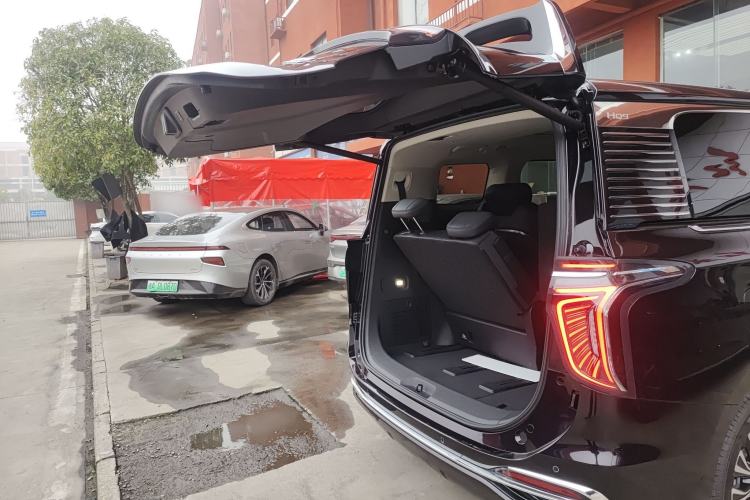 Used Hongqi HQ9 PHEV 2024 2.0T Four-Wheel Drive Business Edition
