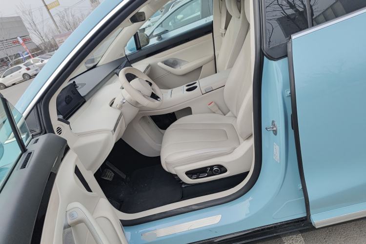 Used Hima Luxeed R7 2025 Range-Extended Version 251 km Max
