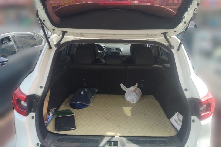 Used Renault Kadjar 2017 2.0L Two-Wheel-Drive Leading Edition Trunk