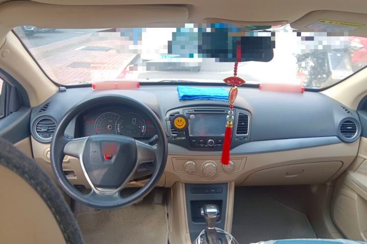 Used Roewe 350 2015 1.5L Automatic Luxury Sunroof Edition