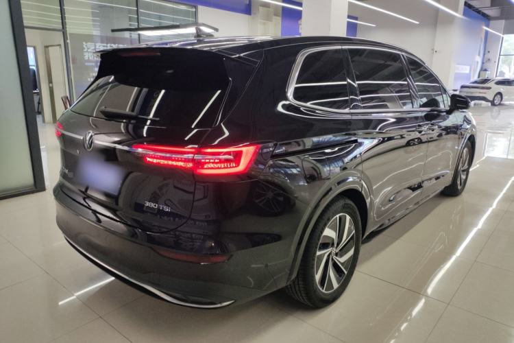 Used Volkswagen Viloran 2024 380TSI Luxury Edition
