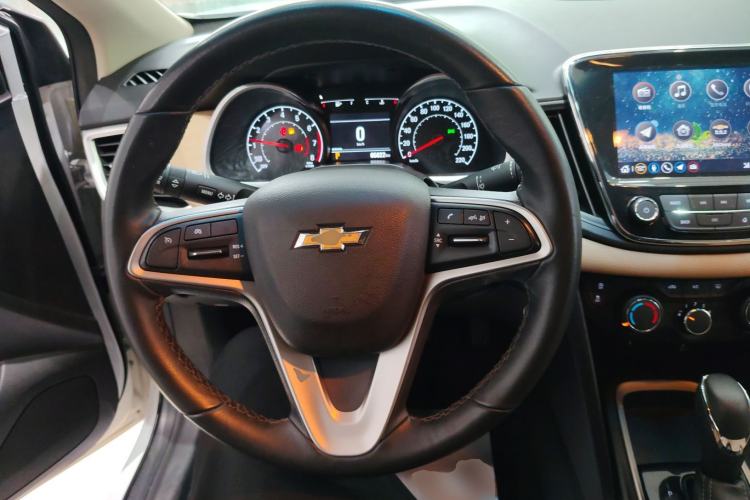 Used Chevrolet Monza 2022 320 Automatic Enjoyment Sunroof Version Steering Wheel