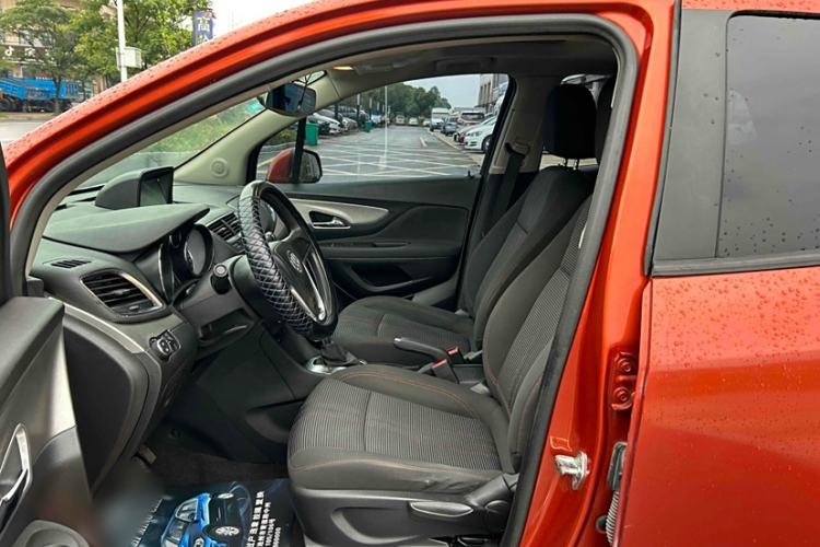 Used Buick Encore 2015 1.4T Automatic Two-Wheel Drive Urban Elite Version
