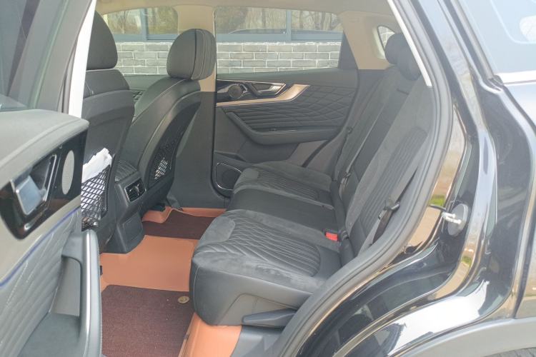 Used Hongqi HS5 2022 Revised Version 2.0T Smart Connect Flagship Edition
