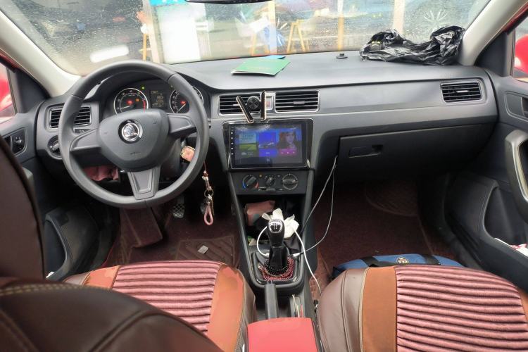 Used Skoda Rapid Spaceback 2016 Revised Version 1.6L Manual Front-Drive Edition