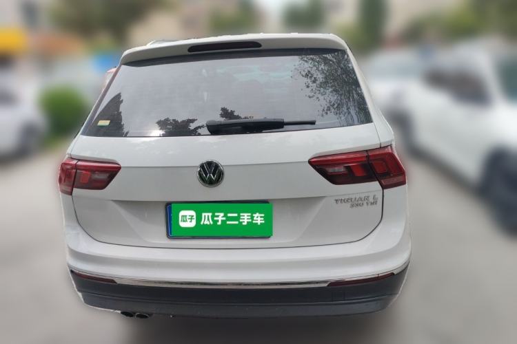 Used Volkswagen Tiguan L 2018 330TSI Automatic Two-Wheel Drive Luxury Edition Rear