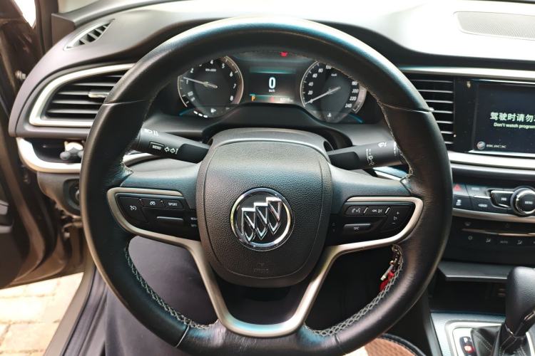 Used Buick GT 2019 18T Automatic Connected Elite Model China VI Standard Steering Wheel