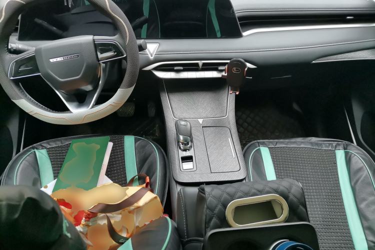 Used Venucia V 2023 260T Idol Edition Pro Center Console