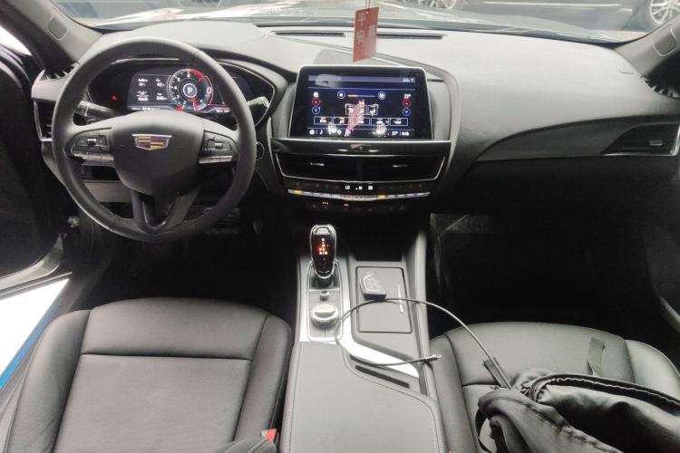 Used Cadillac CT5 2023 28T Luxury Edition (Standard Version) Center Console