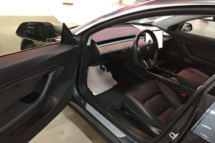 Used Tesla Model 3 2019 Long-Range Rear-Wheel-Drive Version