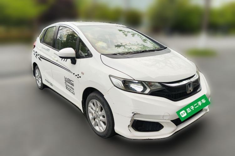 Used Honda Fit 2018 1.5L CVT Comfort Sunroof Version Front Right 45 Deg