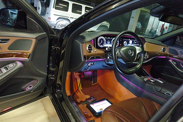 Used Mercedes-Benz S-Class 2017 S 320 L Business Model Interior 3