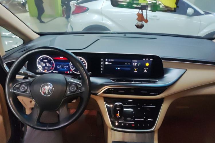 Used Buick GL8 2021 ES Landtrek 653T Luxury Model
