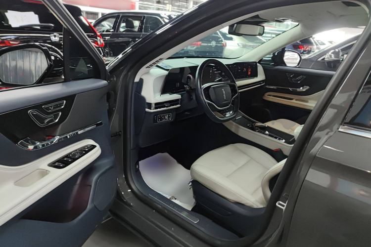 Used Lincoln Corsair 2023 2.0T Two-Wheel-Drive Luxury Edition
