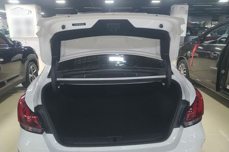 Used MG 5 2021 Revised 300TGI DCT Qingshè Luxurious Enjoyment Edition
