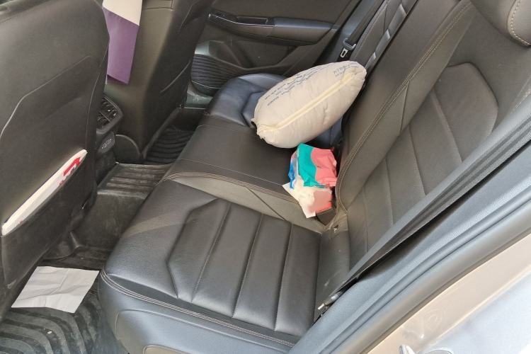 Used Volkswagen Bora 2019 1.5L Automatic Luxury Version Interior 4