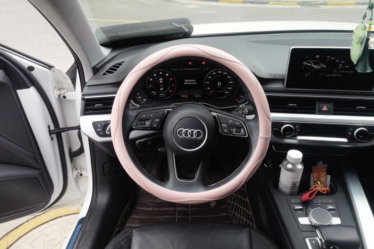 Used Audi A4L 2019 40 TFSI Fashion Edition China VI Emission Standard