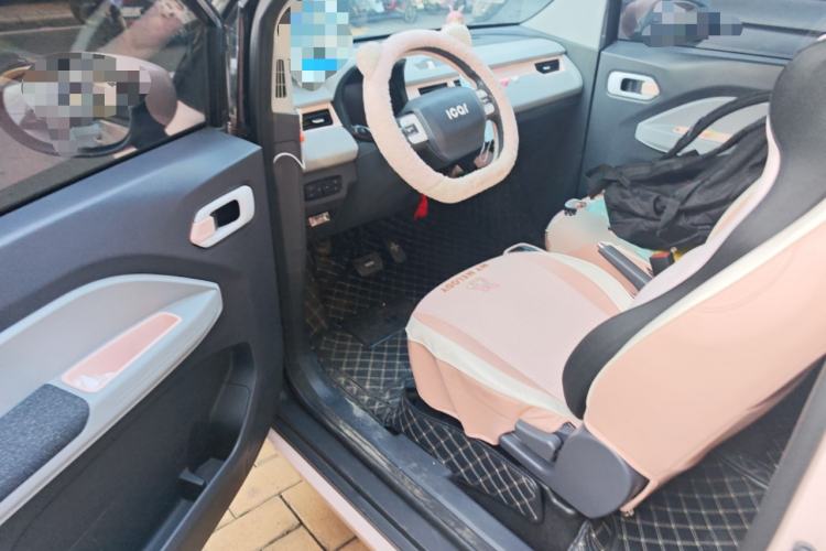 Used Chery QQ Ice Cream 2022 170km Sundae Phosphate Lithium-Ion Driver Seat