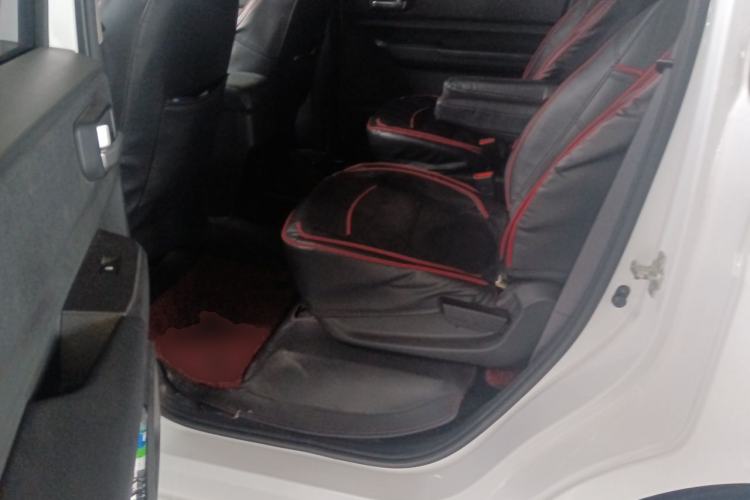 Used Wuling Hongguang PLUS 2019 1.5T Manual Luxury 7-Seater

