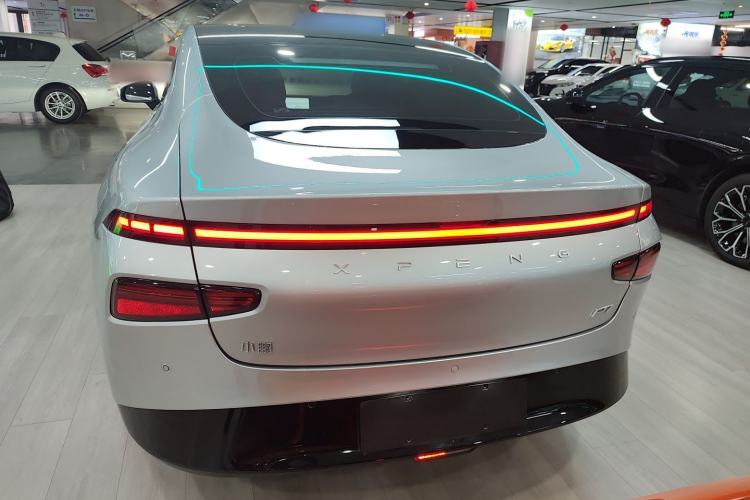 Used XPeng P7 2024 P7i 550 Pro