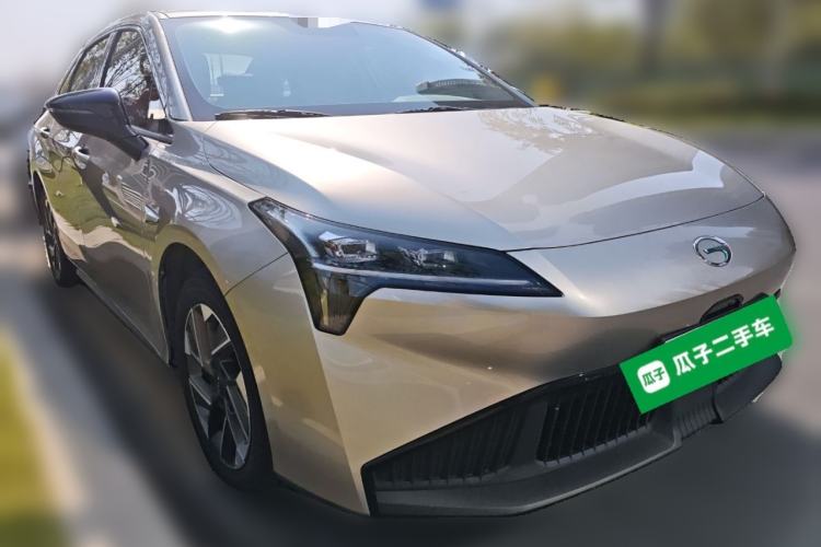 Used AION S Plus 2025 Comfort Version 53.241 kWh Front Right 45 Deg