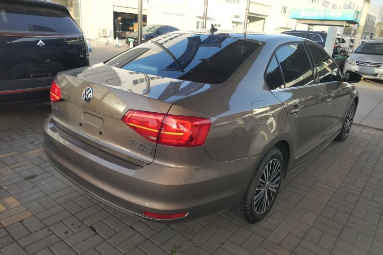 Used Volkswagen Sagitar 2015 280TSI Automatic Flagship Model Rear Right 45 Deg