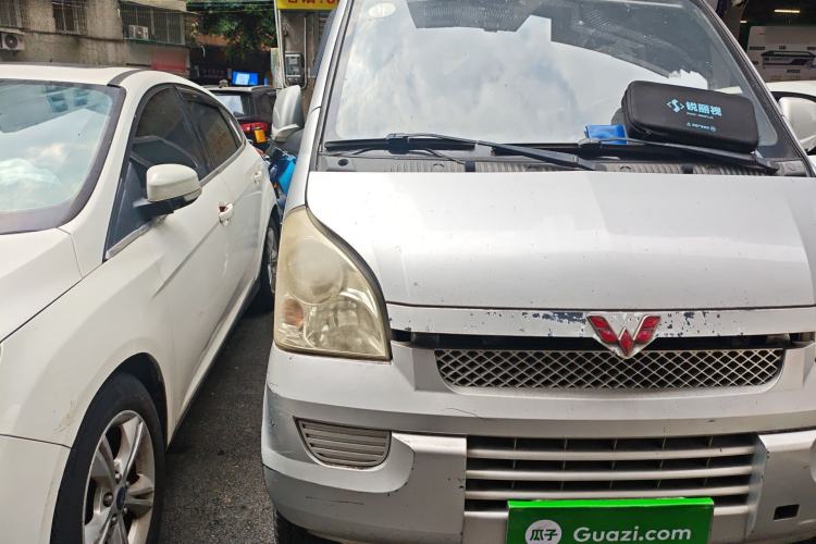Used Wuling Rongguang 2011 1.2L Base Version