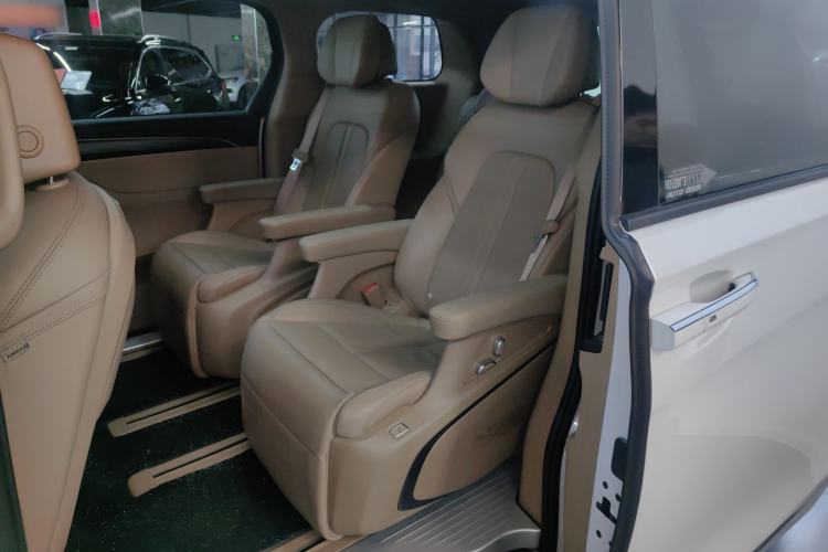 Used Buick GL8 2021 ES Landtrek 653T Luxury Model