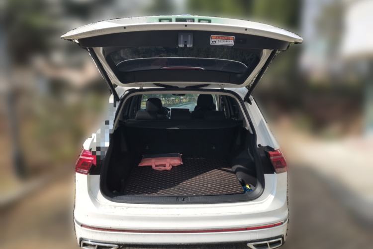 Used Volkswagen Tiguan L 2022 330TSI Automatic Two-Wheel Drive R-Line Enhanced Edition
