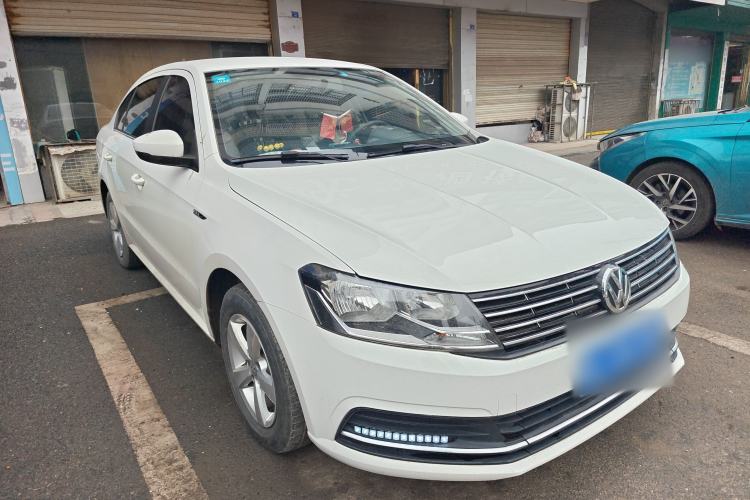 Used Volkswagen Lavida 2015 1.6L Manual Fashion Edition