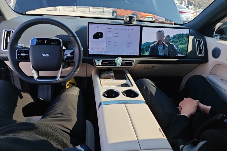 Used Li Auto L6 2025 Pro Smart Refresh Edition
