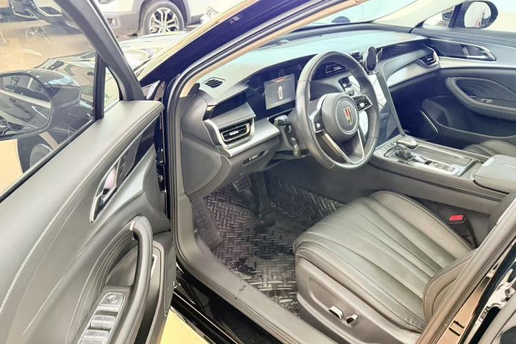 Used Hongqi H5 2023 2.0T Automatic Smart Connect Flagship Edition Driver Seat