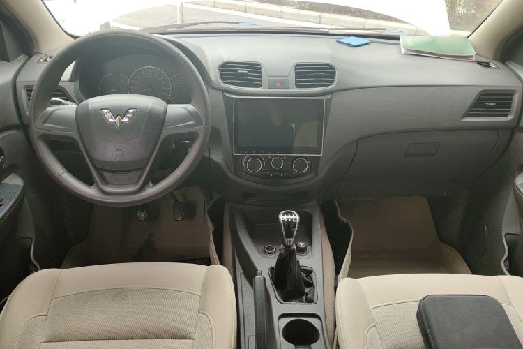 Used Wuling Hongguang 2016 1.5L Restyled S Comfort Version