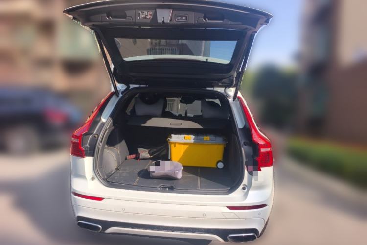 Used Volvo XC60 2019 T5 4x4 Zhiya Sport Edition China VI Standard
