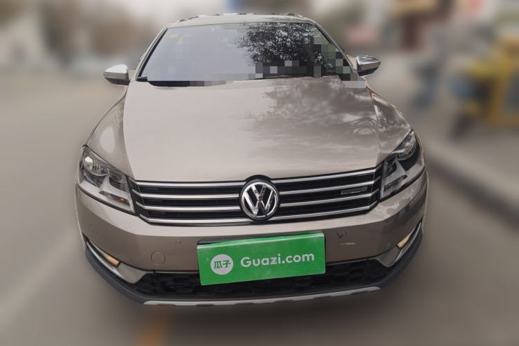 Used Volkswagen Magotan 2012 Travel Edition 2.0 TSI 4x4 Comfort Version Front