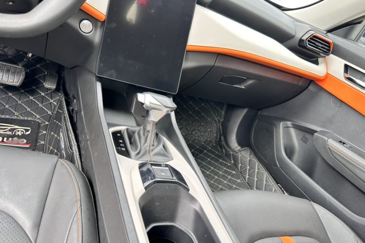 Used Dongfeng Aeolus Yixuan 2023 Mach Edition 1.5L Automatic Chasing Wind Version Interior 11