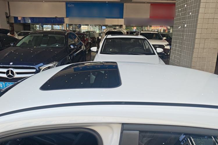 Used Hyundai Elantra 2023 1.5L CVT LUX Prestige Edition
