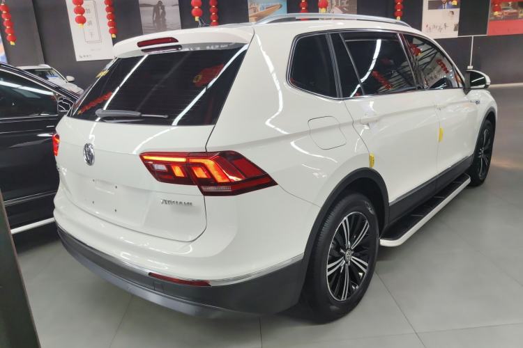 Used Volkswagen Tiguan L 2020 330TSI Automatic Two-Wheel Drive Panoramic Comfort Edition China VI Standard Rear Right 45 Deg