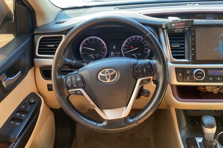 Used Toyota Highlander 2015 2.0T Four-Wheel Drive Luxury Edition 7-Seater