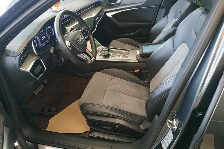 Used Audi A6L 2022 40 TFSI Luxury Dynamic Model
