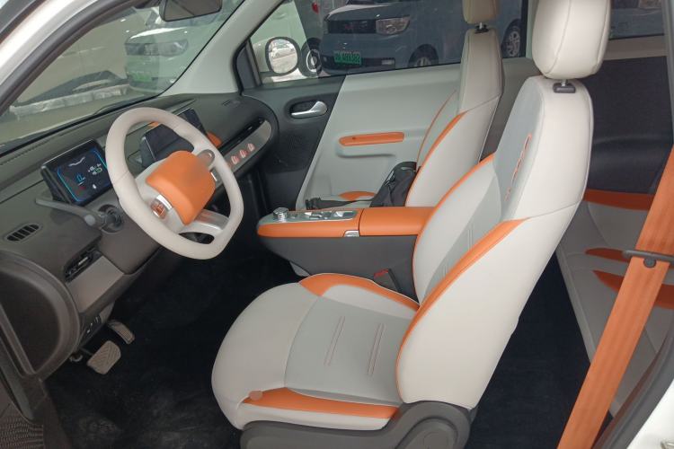 Used CHANGAN NEVO Lumin 2025 301km Honey Dew Edition Left Front Seat