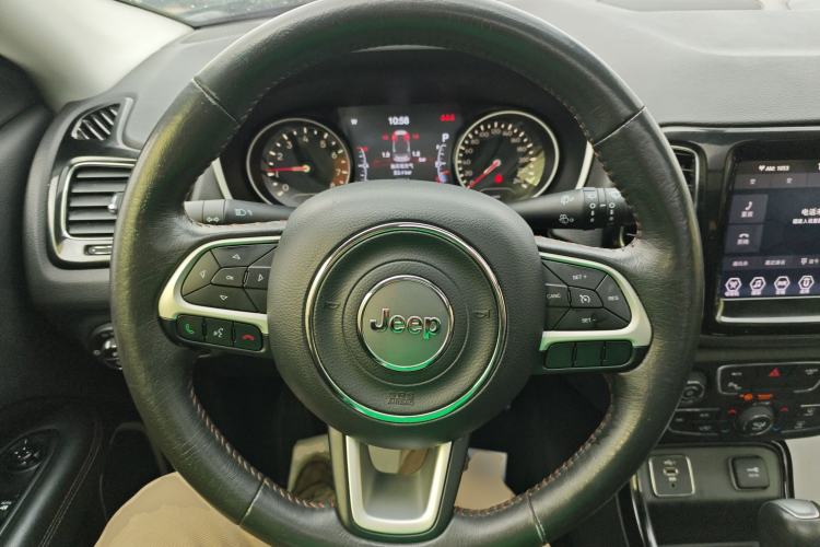 Used Jeep Compass 2019 220T Automatic Family Edition