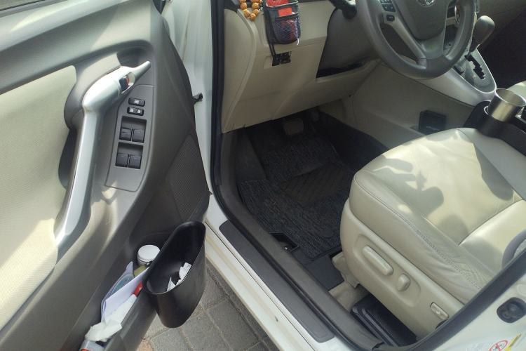 Used Toyota Verso 2011 180G CVT Luxury Edition Driver Seat