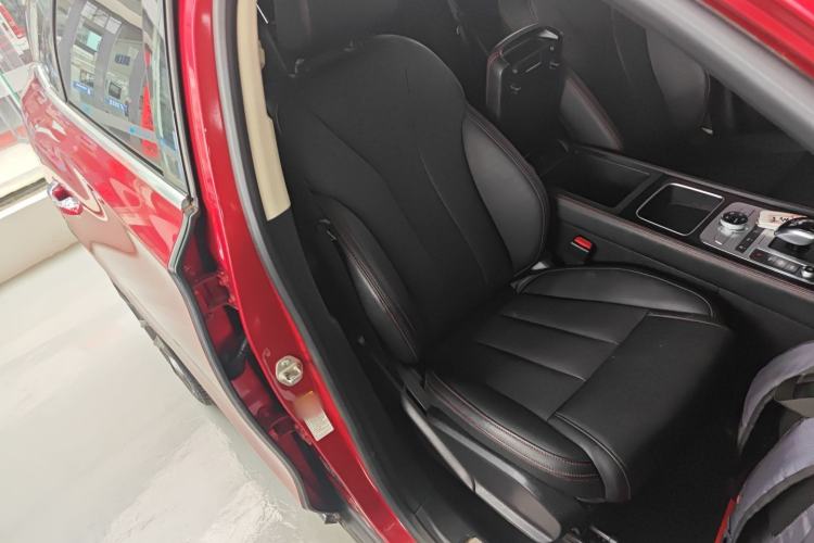 Used BYD Tang New Energy 2018 DM 2.0T All-Wheel Drive Smart Connectivity Luxury Model 7 Seats China V Emission Standard Right Front Seat