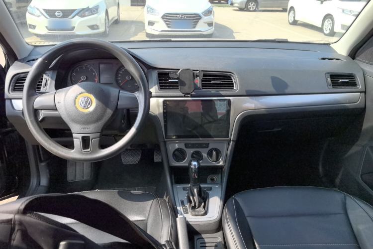 Used Volkswagen Lavida 2013 Revised Classic 1.6L Automatic Fashion Edition
