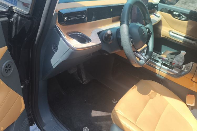 Used GAC Trumpchi E8 2024 Honor Series 2.0L Honor Edition Driver Seat